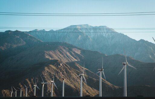 Windmills in California to explain "what is caiso" blog post